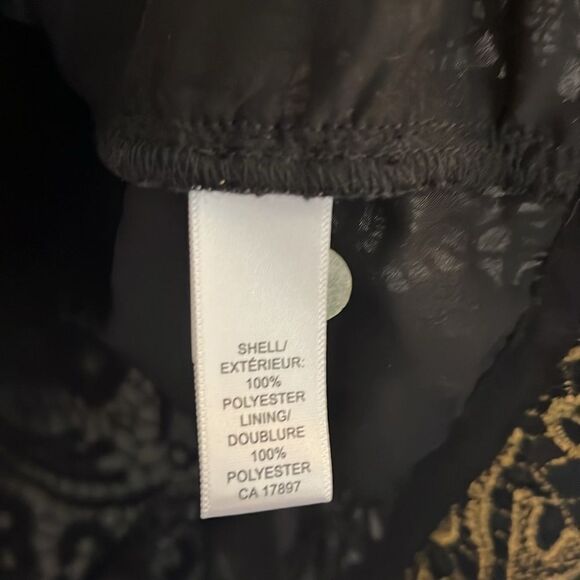 Banana Republic black and gold lace mini skirt - Picture 4 of 4